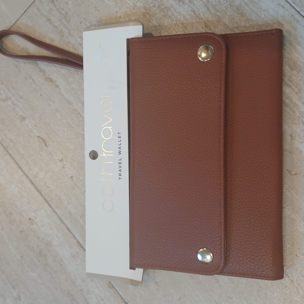 NWT Path Travel Wallet